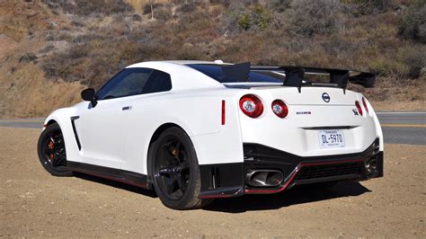 The 2016 Nissan GT-R Nismo has a soul: I met it