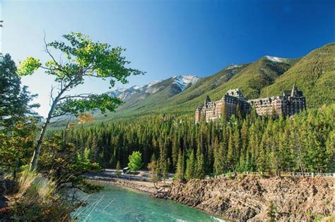 10 Secrets to know before staying at Fairmont Banff Springs