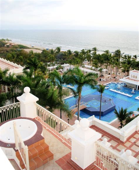 Riu Palace Pacifico Review: Is This All-Inclusive Resort Worth It?