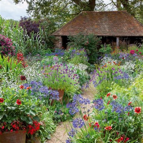 Country garden design – Artofit