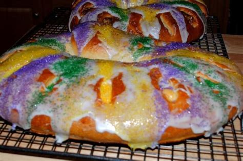 King Cake with Cream Cheese Filling Recipe | CDKitchen.com