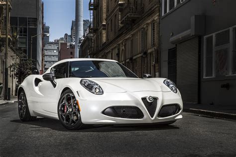 2015 Alfa Romeo 4C: Motor Authority’s Best Car To Buy 2015