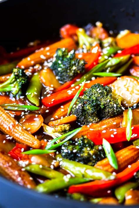 30-Minute EASY Vegetable Stir Fry Recipe - Delicious Little Bites