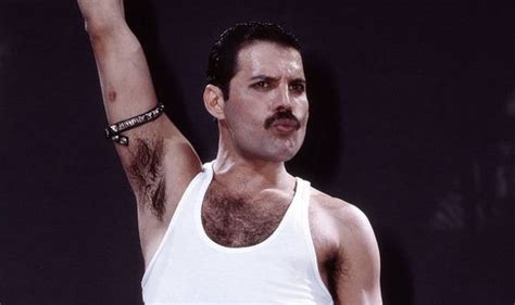 Freddie Mercury Live Aid: His SECRET 'trick' to winning over the crowd ...