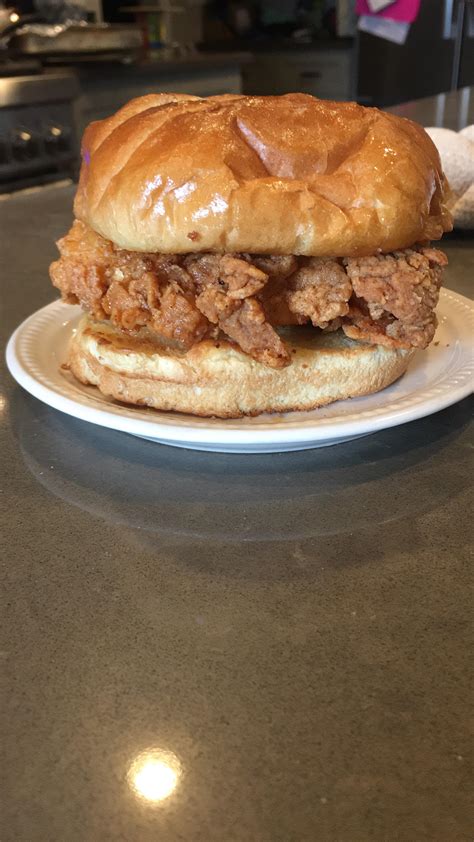 My attempt at a homemade Popeyes sandwich : r/Popeyes