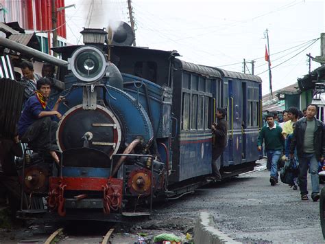 File:Darjeeling Himalayan Railway.jpg - Wikipedia