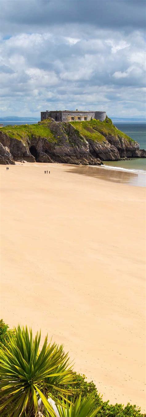 5 campsites near Carmarthen Bay | Best camping near Carmarthen Bay