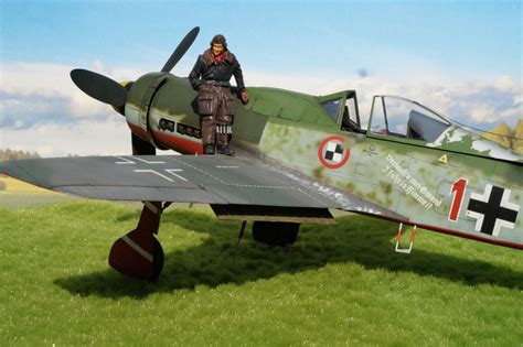 Fw 190D-9, JV 44, "Red 1" (1/32 Hasegawa) | Aircraft modeling, Model ...