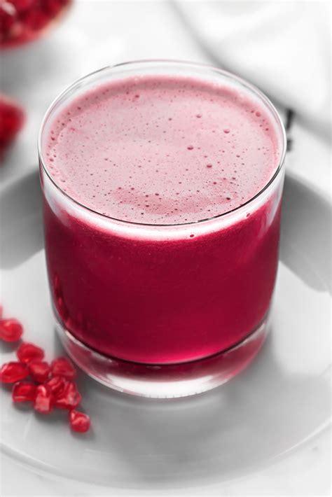 Pomegranate Juice Recipe (Video) - Cubes N Juliennes