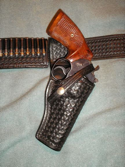 F/S Vintage Don Hume Basket Weave Colt Python Holster | Taurus Firearm ...