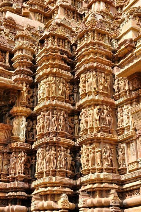 amudu: Kamasutra Temple /Khajuraho India