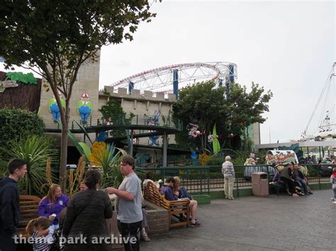 Alice in Wonderland at Blackpool Pleasure Beach | Theme Park Archive