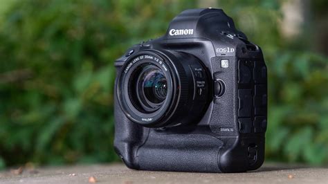 Canon EOS-1D X Mark III - Review 2020 - Cybertechbiz.com