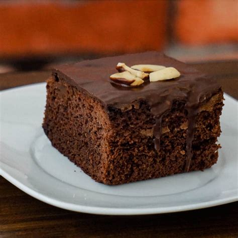 Easy Chocolate Cake | Recipe