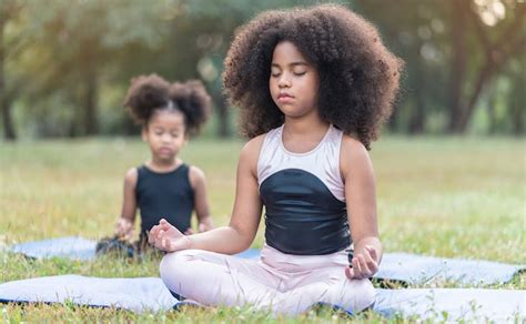 The Health and Sleep Benefits of Meditation for Kids | Saatva