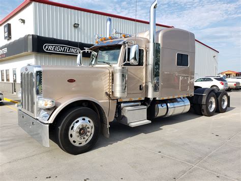 2015 PETERBILT 389 : TCL007 | Truck Center Companies