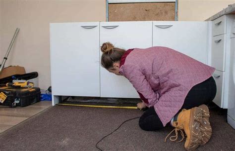 Fitting a Kitchen Plinth