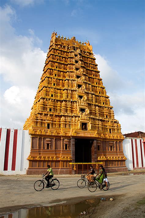 Nallur Kandaswamy Kovil - Sri Lanka For 91 Days