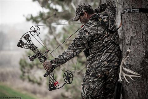 Compound Bow Hunting Wallpaper