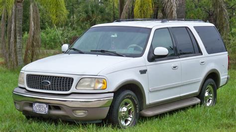 2000 Ford Expedition Eddie Bauer Edition for Sale at Auction - Mecum ...