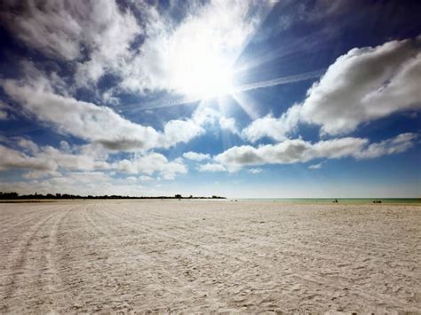 220+ Sarasota Beach Stock Photos, Pictures & Royalty-Free Images - iStock