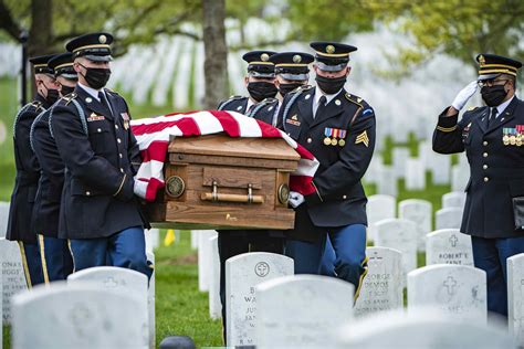 Frequent Military Funeral Duty May Increase Soldiers' Risk of Suicide ...