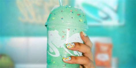 Special Edition Tropical Slushies : Baja Blast Birthday Freeze