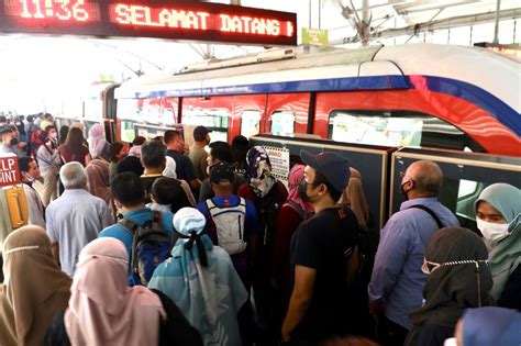 MRT Kajang line disrupted due to train breakdown | The Star