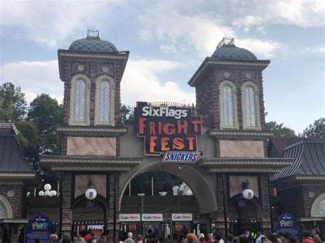 Having a Six Flags Over Georgia Halloween – Coaster Insanity