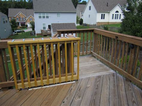 My 2 Jobs: DIY: A (Sliding) Gate for my Deck