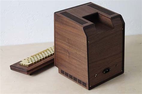 The Macintosh 128k Replica Boasts a Wooden Housing and Gold Keyboard ...