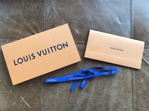 Gift Card Louis Vuitton | Paul Smith