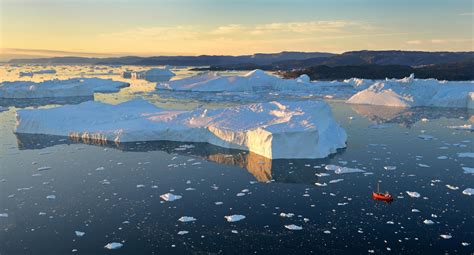 Ilulissat Icefjord – a beautiful natural phenomenon | Visit Greenland