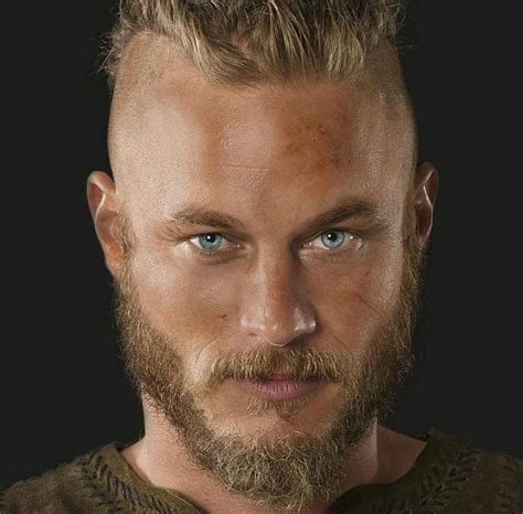 Espectáculos Día a Día.: Las fotografías de Ragnar Lodbrok más ...