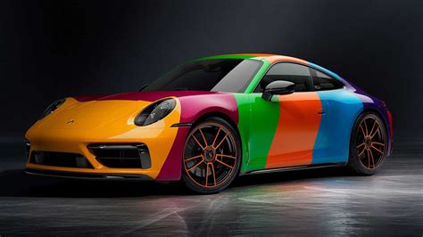 Seven Porsche colors on the 911 Carrera GTS - Pledge Times