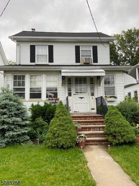 Maplewood, NJ Real Estate - Maplewood Homes for Sale | realtor.com®