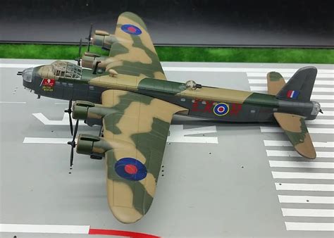 AM 1: 144 British World War II Stirling heavy bomber model Alloy ...