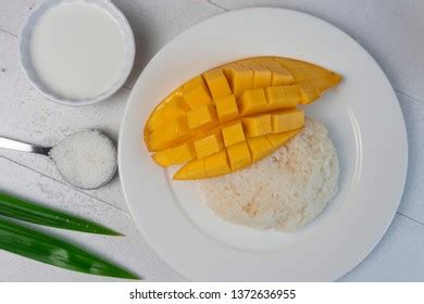 Mango Sticky Rice Pandan Leaves Coconut Stock Photo 1372636970 ...