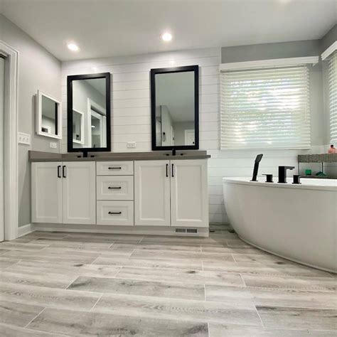 Vinyl Plank Flooring Bathroom Photos | Floor Roma