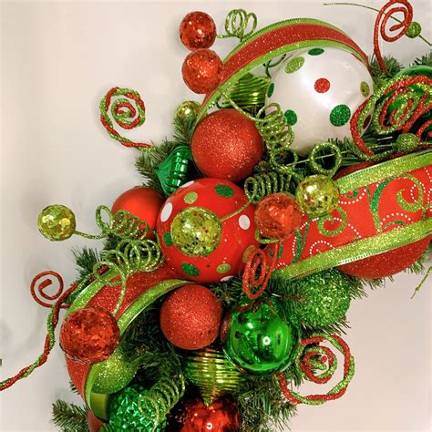 Whimsical Whoville Christmas Wreath - Etsy.de