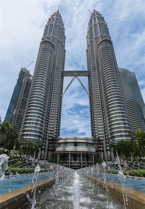 Petronas Twin Towers, Malaysia - 43 great spots for photography