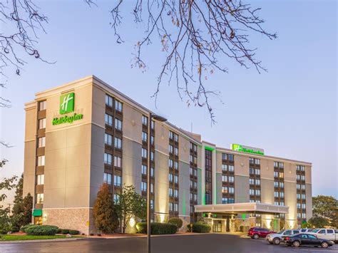 Kid-Friendly Hotels in Rockford, IL | Holiday Inn Rockford(I-90&Rt 20 ...