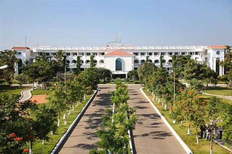 Dhanalakshmi Srinivasan College of Nursing - Campus Ways