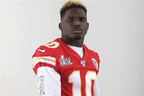 Tyreek Hill Bio [2022 Update]: Early Life, Career & Net Worth - Players Bio