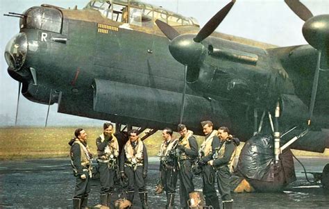 Lancaster crew, Swinderby, 1942. Wwii Aircraft, Military Aircraft ...