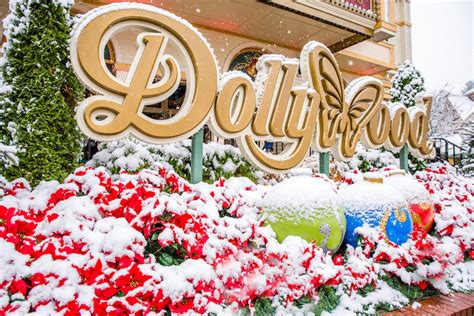 Dollywood’s Smoky Mountain Christmas 2019 Holiday Season is Here