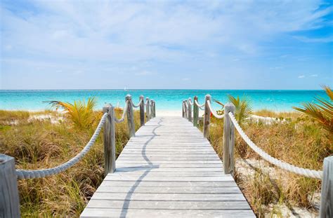 Moving to the Turks and Caicos islands guide