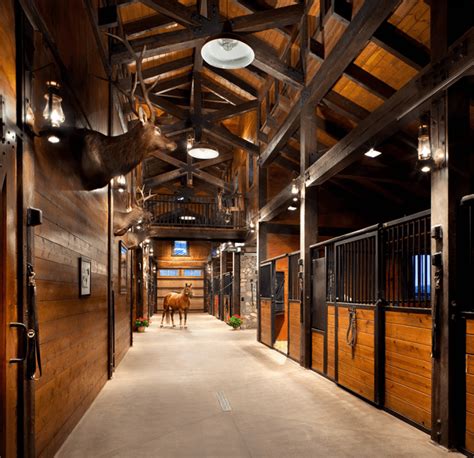 Tour a Well Designed Equestrian & Cattle Facility in Colorado - STABLE ...