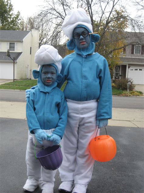 Brainy Smurf & Grumpy Smurf | Smurf costume, Smurfs, Halloween costumes