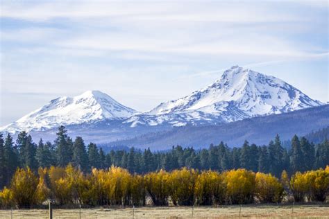 Relax With These 20 Amazing Shots Of Fall Colors In Oregon